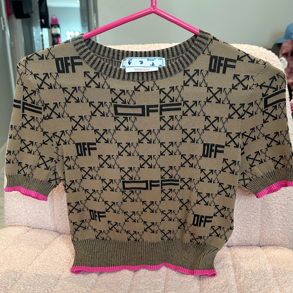 Off White Crop Top